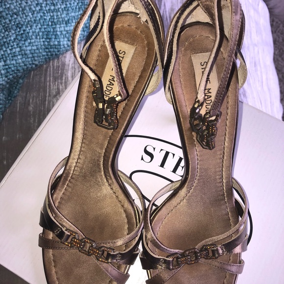 Women’s size 8 Steve Madden heels - Picture 7 of 8